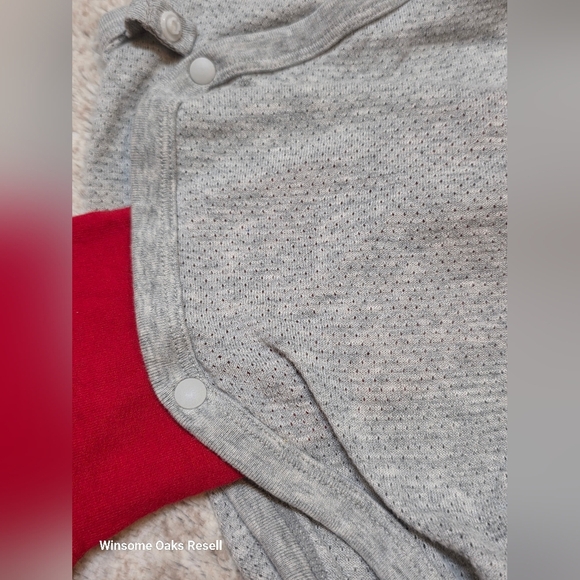 Uniqlo Light Gray Baby Onesie - Picture 5 of 5